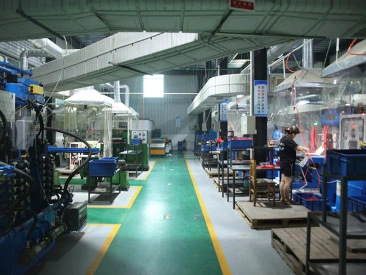 様々な産業用用途のための異なる唇のデザインを持つオイルシール 12