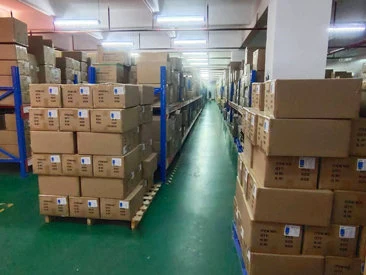 様々な産業用用途のための異なる唇のデザインを持つオイルシール 14